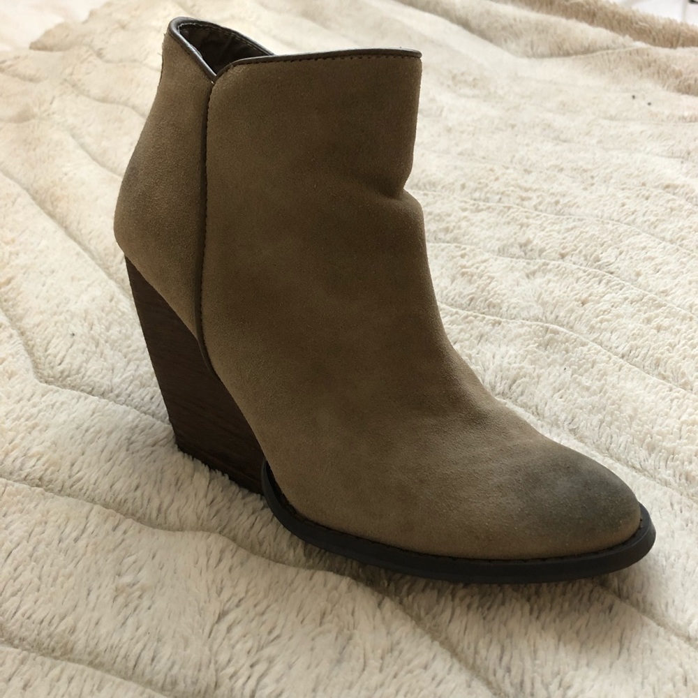 Heeled Booties - Picture 3 of 7